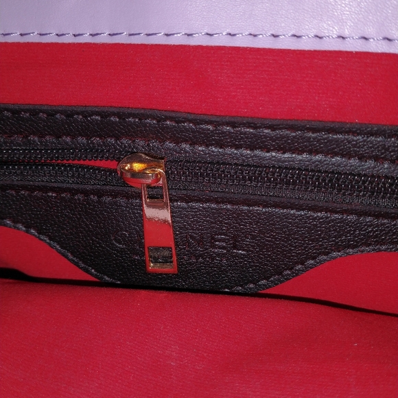 Purse - Picture 3 of 5